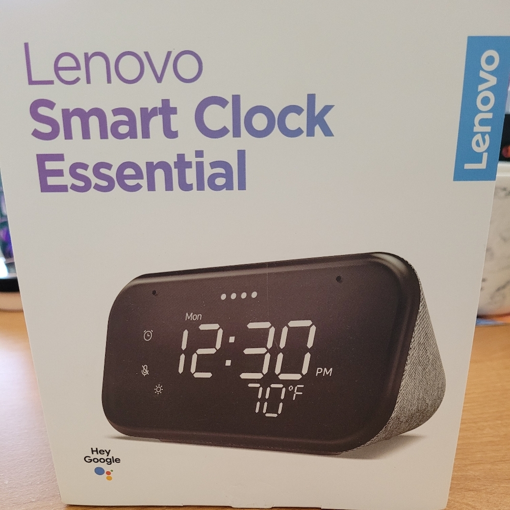 NWOT Lenovo smart clock